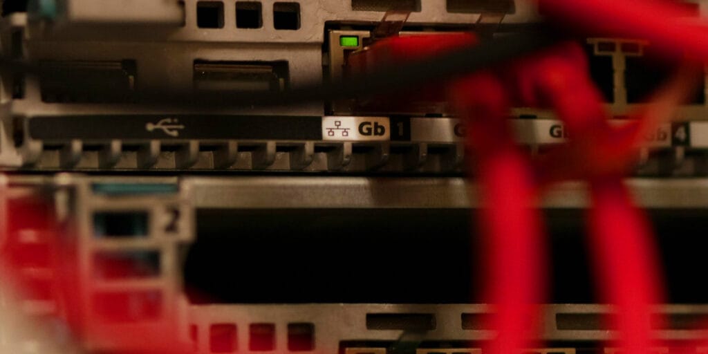 Gigiabit-uppkoppling i våra datahallar